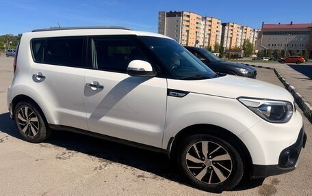 KIA Soul II рестайлинг, 2017 год, 2 050 000 рублей, 25 фотография