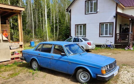 Volvo 240 Series, 1979 год, 290 000 рублей, 1 фотография