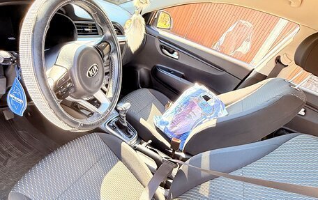 KIA Rio IV, 2018 год, 1 650 000 рублей, 4 фотография