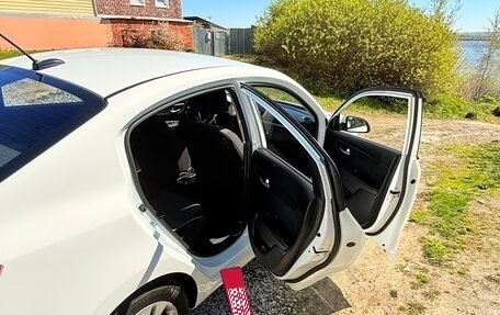 KIA Rio IV, 2018 год, 1 650 000 рублей, 15 фотография