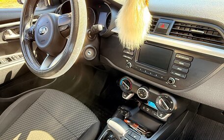 KIA Rio IV, 2018 год, 1 650 000 рублей, 20 фотография