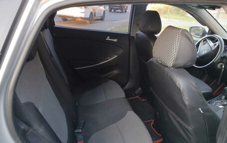 Hyundai Solaris II рестайлинг, 2014 год, 875 000 рублей, 7 фотография