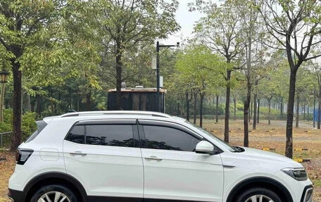 Volkswagen T-Cross I, 2022 год, 1 350 000 рублей, 8 фотография