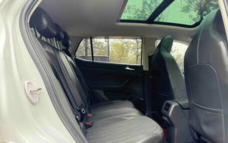 Volkswagen T-Cross I, 2022 год, 1 350 000 рублей, 15 фотография