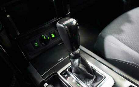 Toyota Land Cruiser Prado 150 рестайлинг 2, 2014 год, 3 739 000 рублей, 9 фотография
