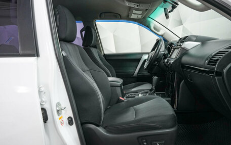 Toyota Land Cruiser Prado 150 рестайлинг 2, 2014 год, 3 739 000 рублей, 8 фотография