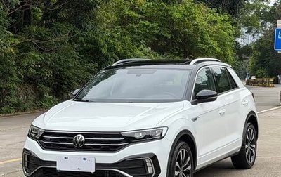 Volkswagen T-Roc I, 2023 год, 1 600 000 рублей, 1 фотография