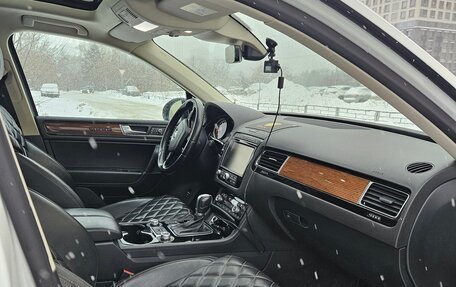 Volkswagen Touareg III, 2017 год, 4 000 000 рублей, 1 фотография