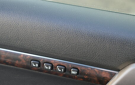 Toyota Land Cruiser 200, 2011 год, 4 200 000 рублей, 21 фотография