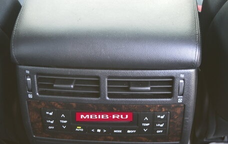 Toyota Land Cruiser 200, 2011 год, 4 200 000 рублей, 24 фотография