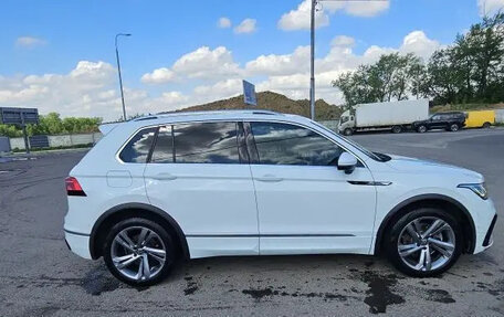 Volkswagen Tiguan II, 2021 год, 4 000 000 рублей, 8 фотография
