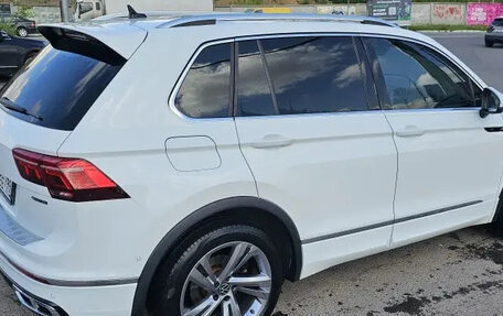 Volkswagen Tiguan II, 2021 год, 4 000 000 рублей, 4 фотография