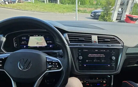 Volkswagen Tiguan II, 2021 год, 4 000 000 рублей, 9 фотография