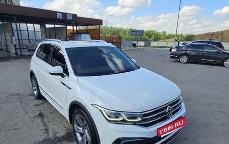 Volkswagen Tiguan II, 2021 год, 4 000 000 рублей, 7 фотография
