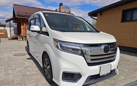 Honda Stepwgn IV, 2021 год, 1 960 000 рублей, 2 фотография