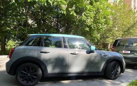 MINI Hatch, 2020 год, 3 000 000 рублей, 2 фотография