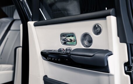Rolls-Royce Phantom VIII, 2020 год, 38 000 000 рублей, 19 фотография