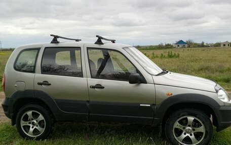 Chevrolet Niva I рестайлинг, 2011 год, 400 000 рублей, 5 фотография