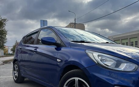 Hyundai Solaris II рестайлинг, 2012 год, 640 000 рублей, 5 фотография