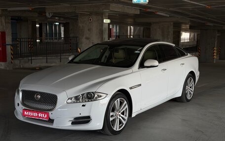 Jaguar XJ IV (X351), 2016 год, 1 599 999 рублей, 7 фотография
