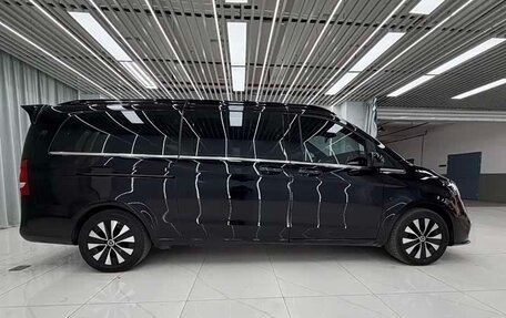 Mercedes-Benz Vito, 2024 год, 6 950 000 рублей, 4 фотография