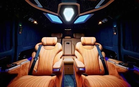 Mercedes-Benz Vito, 2024 год, 6 950 000 рублей, 12 фотография