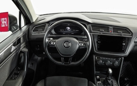 Volkswagen Tiguan II, 2017 год, 2 599 000 рублей, 11 фотография