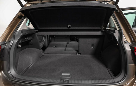 Volkswagen Tiguan II, 2017 год, 2 599 000 рублей, 30 фотография