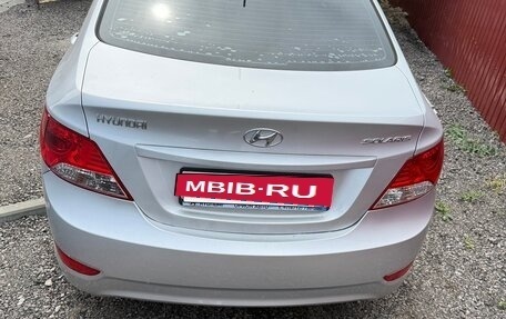 Hyundai Solaris II рестайлинг, 2013 год, 750 000 рублей, 4 фотография