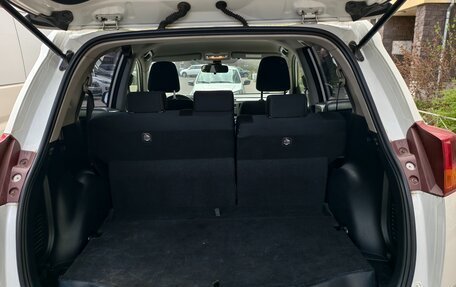 Toyota RAV4, 2013 год, 1 900 000 рублей, 6 фотография