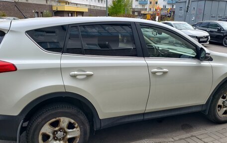 Toyota RAV4, 2013 год, 1 900 000 рублей, 8 фотография