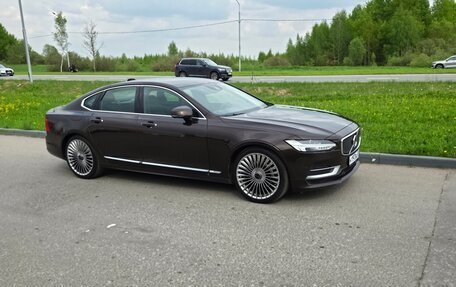 Volvo S90 II рестайлинг, 2019 год, 2 590 000 рублей, 2 фотография