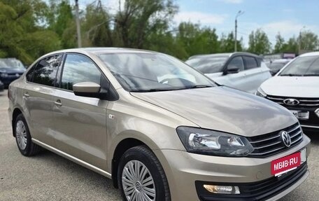 Volkswagen Polo VI (EU Market), 2015 год, 995 000 рублей, 2 фотография