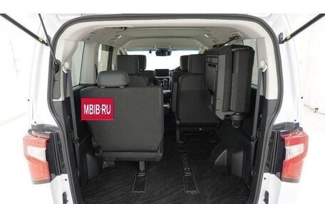 Mitsubishi Delica D:5 I, 2025 год, 4 215 000 рублей, 12 фотография