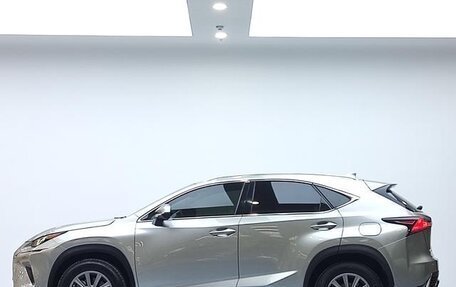 Lexus NX I, 2021 год, 2 880 000 рублей, 6 фотография