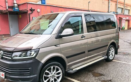 Volkswagen Caravelle T6 рестайлинг, 2016 год, 3 200 000 рублей, 2 фотография