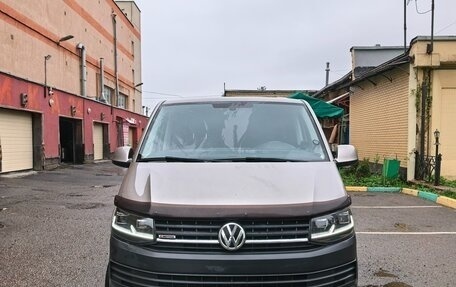 Volkswagen Caravelle T6 рестайлинг, 2016 год, 3 200 000 рублей, 5 фотография