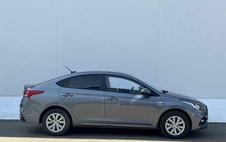 Hyundai Solaris II рестайлинг, 2019 год, 1 385 000 рублей, 4 фотография
