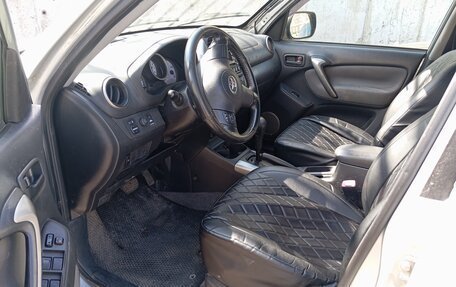 Toyota RAV4, 2005 год, 900 000 рублей, 2 фотография