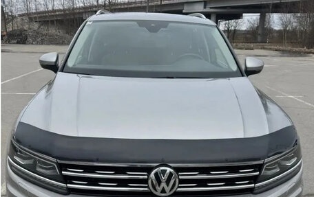 Volkswagen Tiguan II, 2020 год, 2 950 000 рублей, 1 фотография