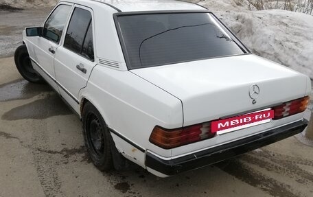 Mercedes-Benz 190 (W201), 1985 год, 100 000 рублей, 4 фотография