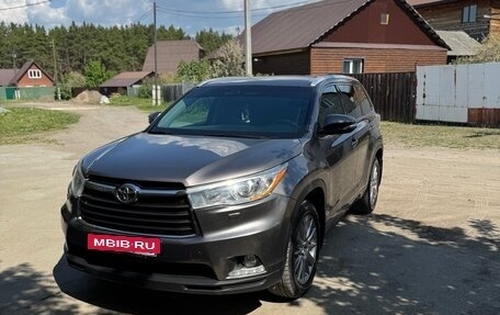 Toyota Highlander III, 2014 год, 2 500 000 рублей, 1 фотография
