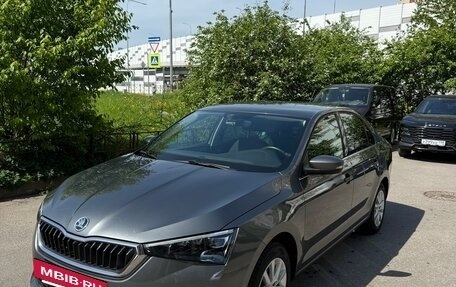 Skoda Rapid II, 2023 год, 1 635 000 рублей, 2 фотография