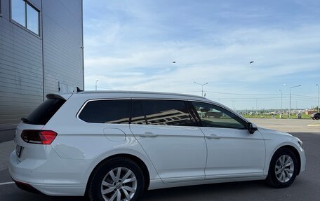 Volkswagen Passat B8 рестайлинг, 2019 год, 1 890 000 рублей, 8 фотография
