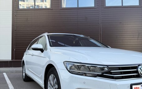 Volkswagen Passat B8 рестайлинг, 2019 год, 1 890 000 рублей, 9 фотография