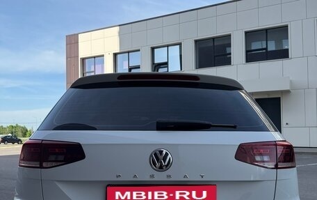 Volkswagen Passat B8 рестайлинг, 2019 год, 1 890 000 рублей, 6 фотография