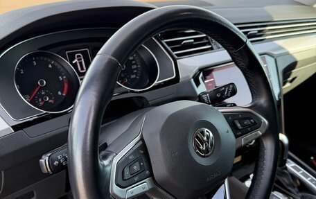 Volkswagen Passat B8 рестайлинг, 2019 год, 1 890 000 рублей, 13 фотография