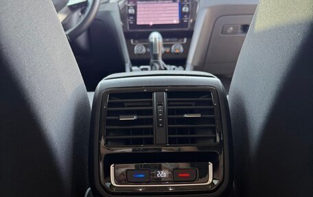 Volkswagen Passat B8 рестайлинг, 2019 год, 1 890 000 рублей, 21 фотография