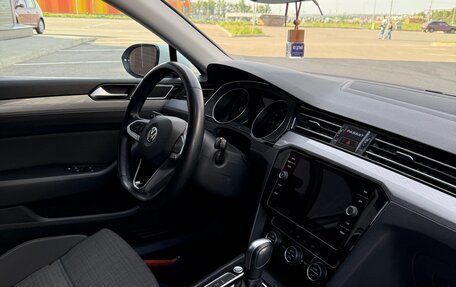 Volkswagen Passat B8 рестайлинг, 2019 год, 1 890 000 рублей, 15 фотография