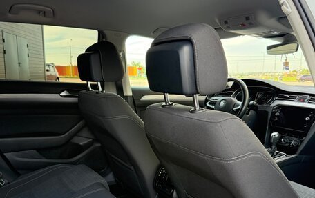 Volkswagen Passat B8 рестайлинг, 2019 год, 1 890 000 рублей, 22 фотография